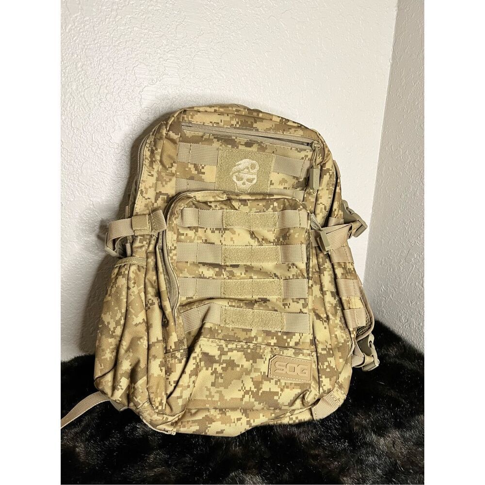 SOG Tools and Knives Internal Frame Tactical Multi Day Overnight Travel and Work